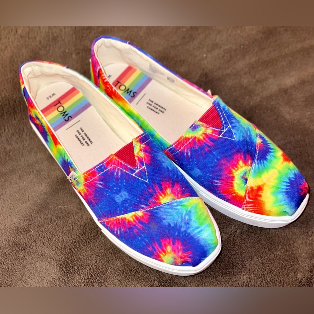 TOMS AVALON SLIP-ON - WOMEN'S SNEAKER - WOMEN'S SIZE W8.5